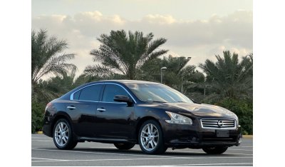 Nissan Maxima SE nissan maxima 2014 us // accident free // perfect condition // with sun roof // full opition