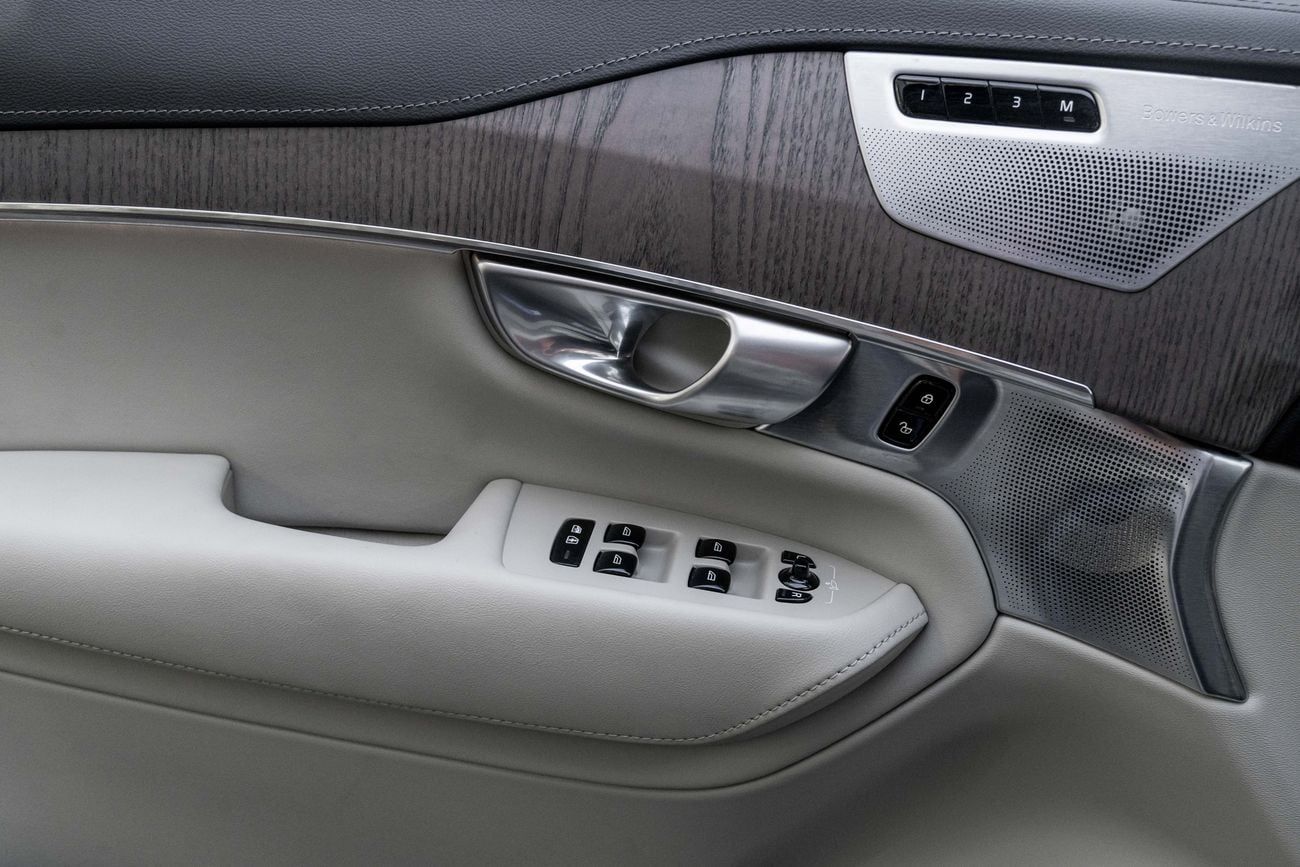 فولفو XC 90 B6 ULTIMATE BRIGHT XC90 B6 Ultimate Bright | 3,134 P.M | 0% Downpayment | 2029 Warranty!