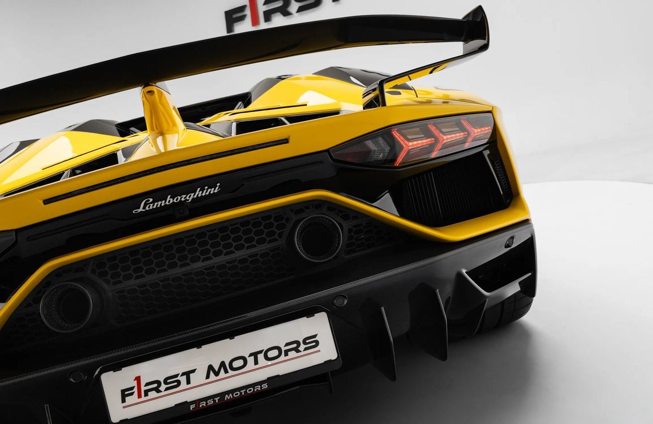 لامبورغيني أفينتادور 6.5L V12 Naturally Aspirated Engine