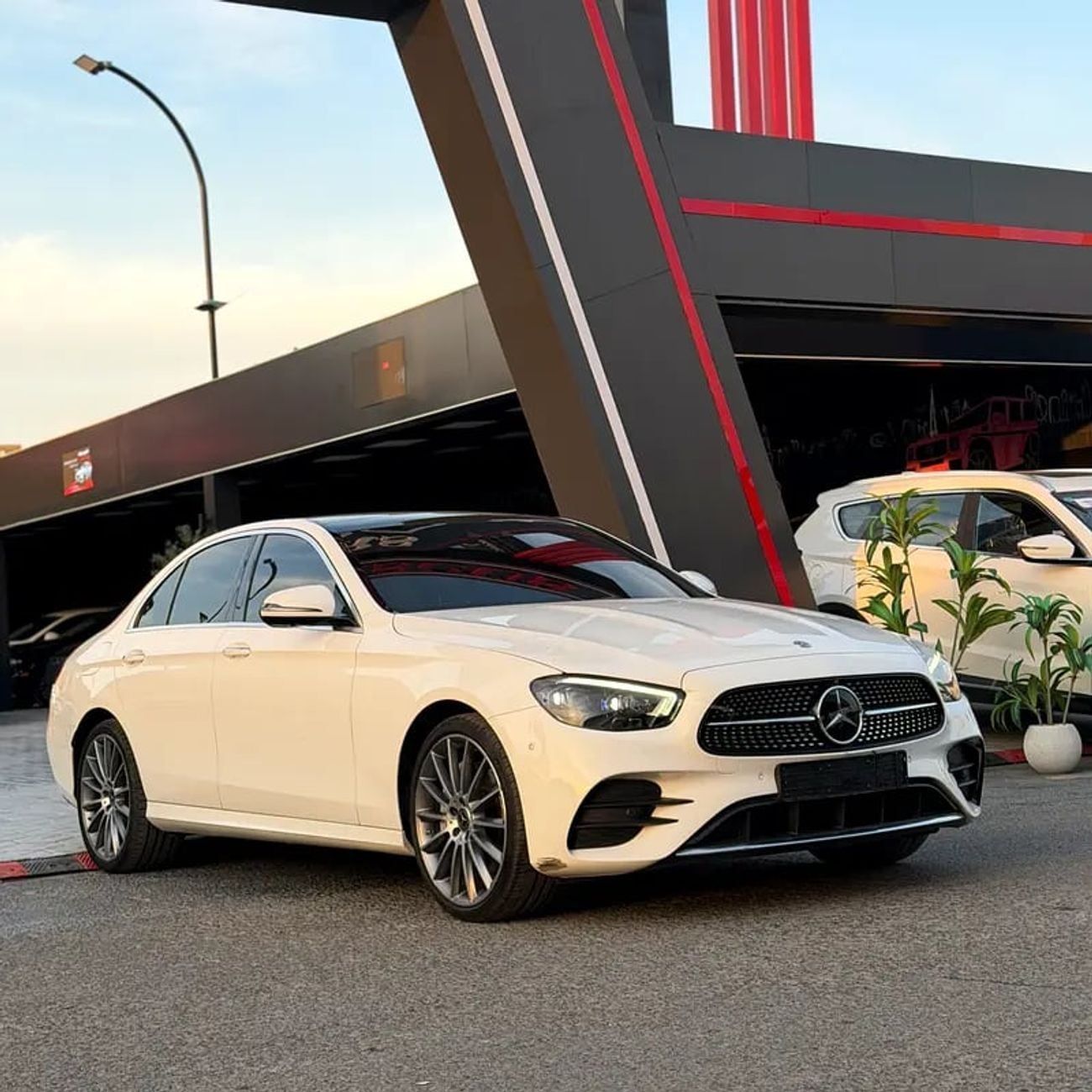 مرسيدس بنز E 350 4MATIC
