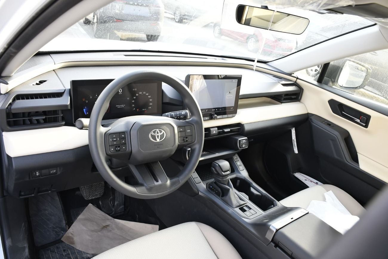 Toyota RAV4 XLE 2.0L Petrol GCC ! Sunroof ! Automatic Back door ( Saudi spec )