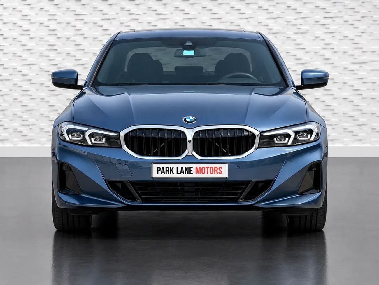 BMW 320i M SPORT
