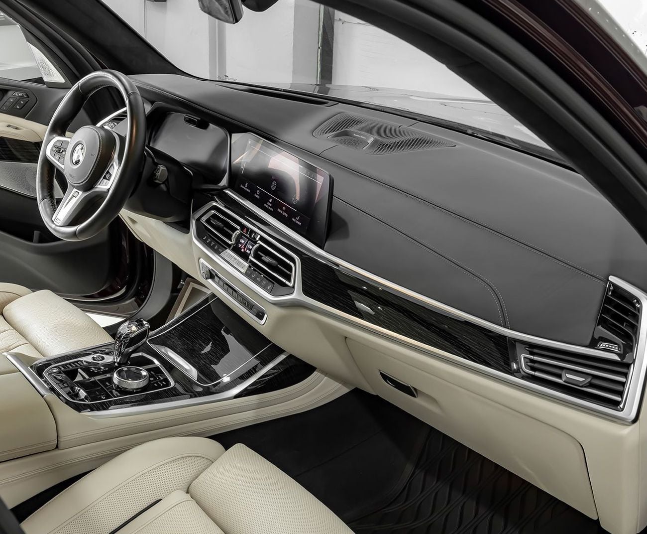 بي أم دبليو X7 M50i