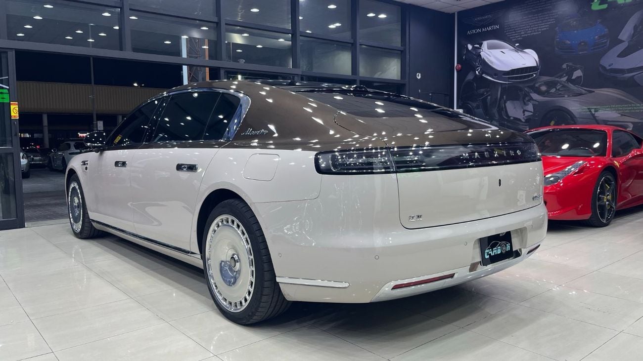 ماكسترو S800 STARSHINE الإصدار التنفيذي