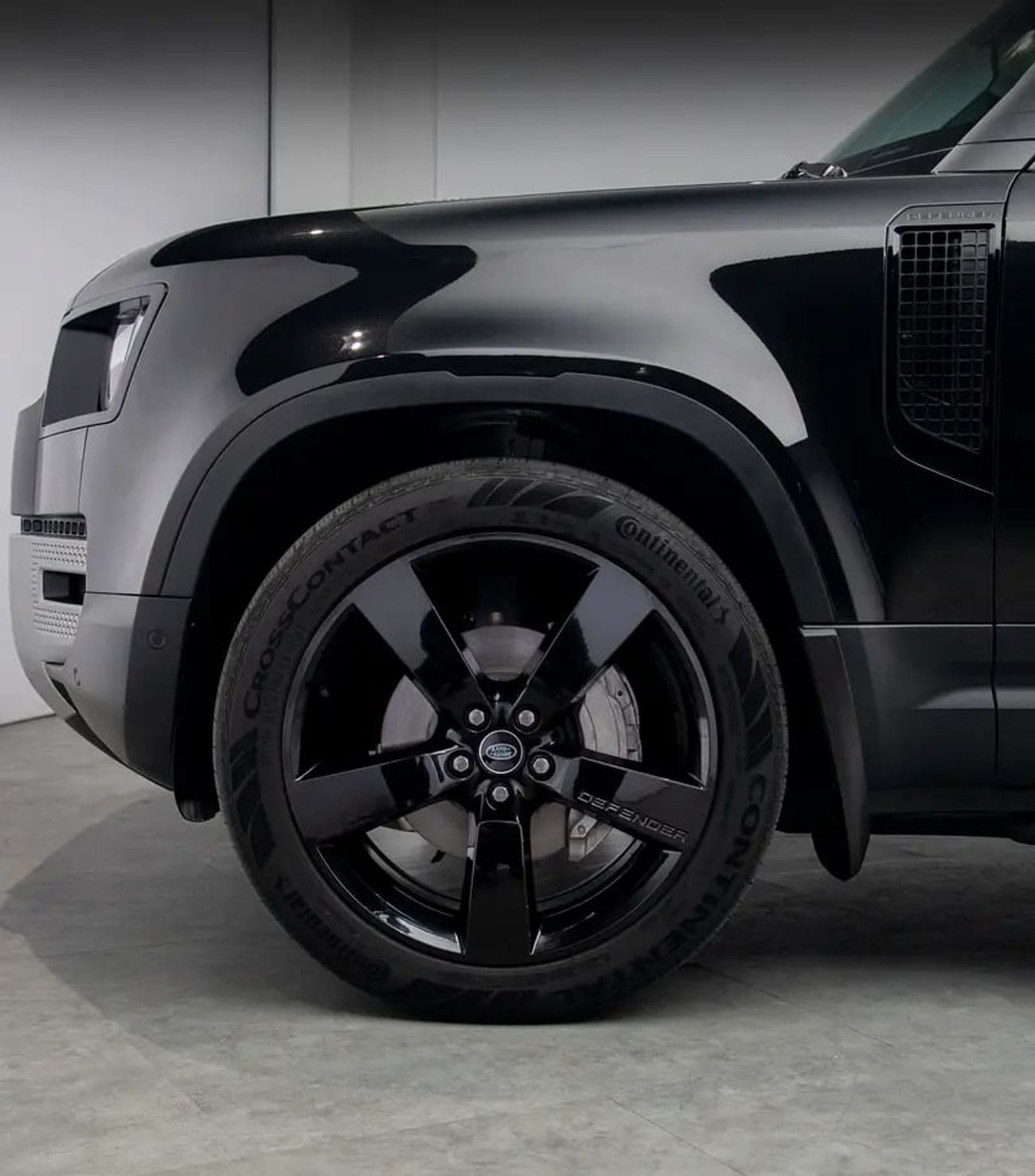 Land Rover Defender Warranty + Service Package • FDSH • GCC Spec