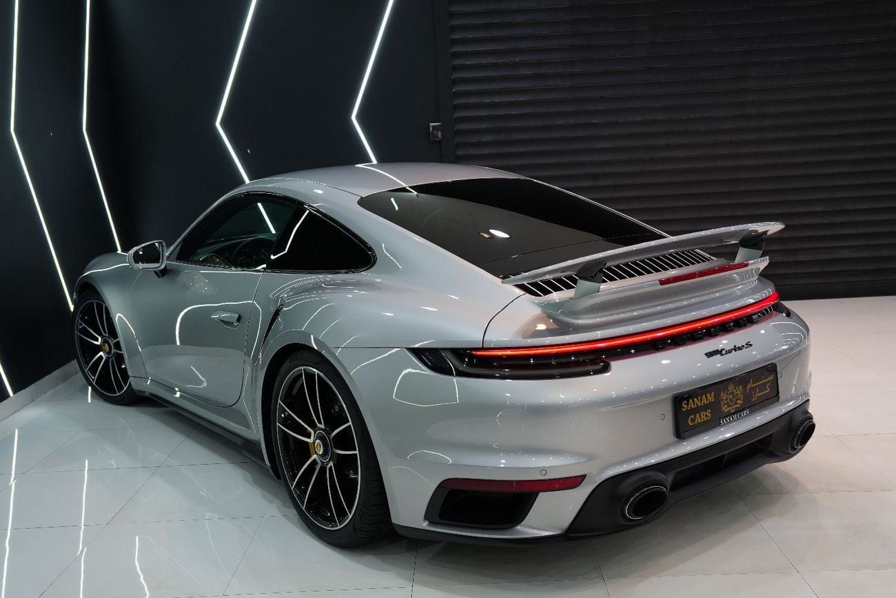 Porsche 911 TURBO S Coupe, Ceramic Brakes, Lifting System, Carbon Fiber Interior!!