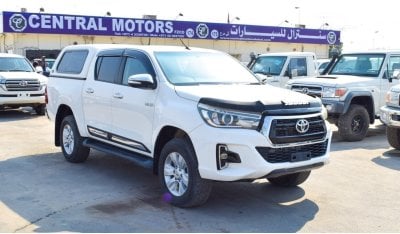 Toyota Hilux SR5 with canopy