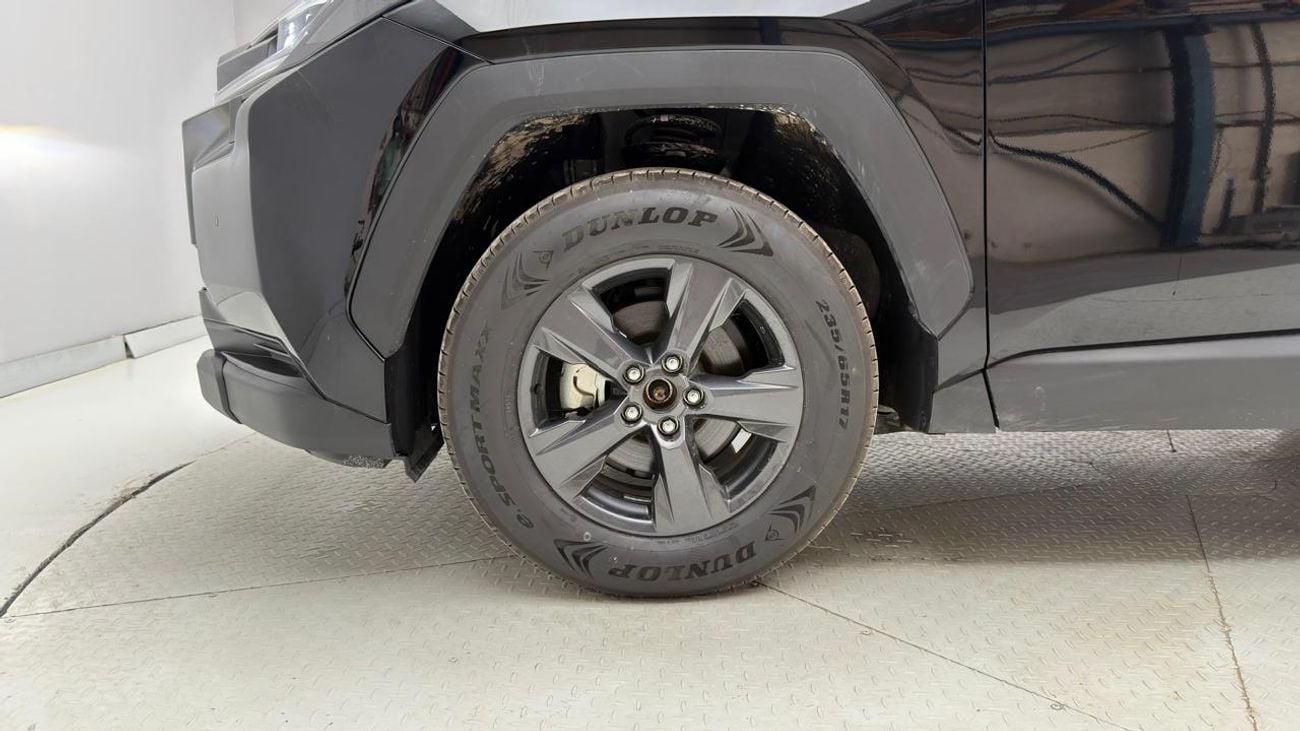 تويوتا راف ٤ LUXURY HEV إصدار النخبة HEV 2.0 AT | 2026 | رسوم التسجيل المحلي +10%