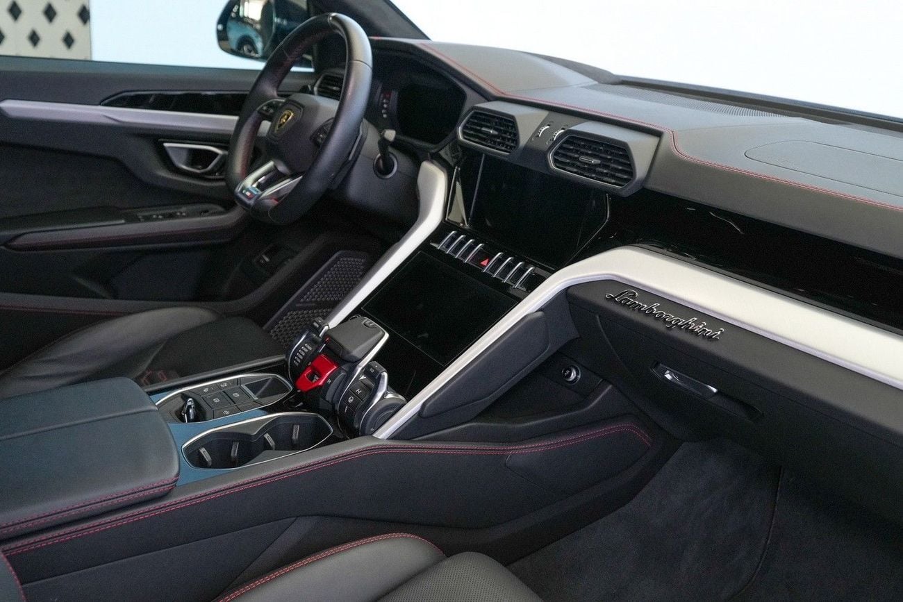 Lamborghini Urus STD
