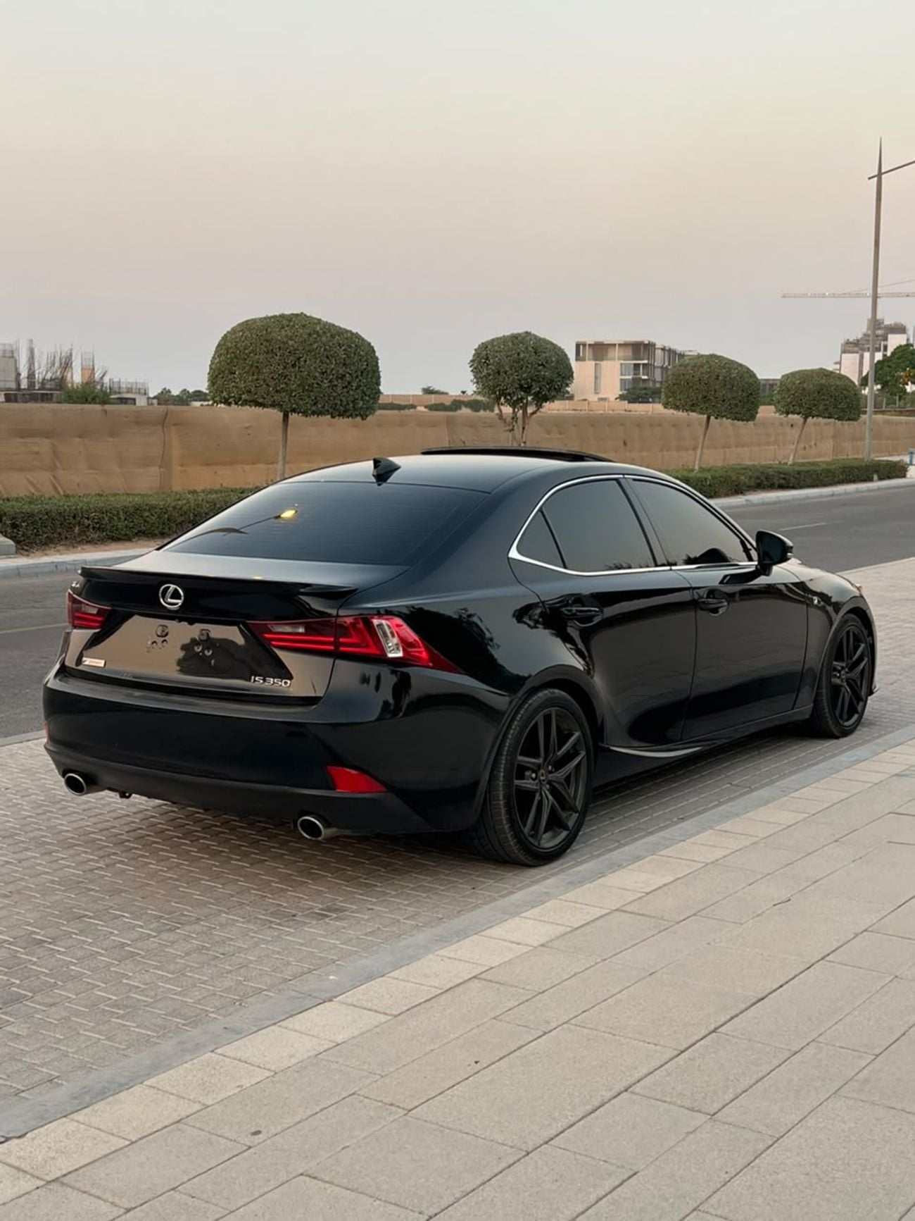 لكزس IS 350 F SPORT PLATINUM