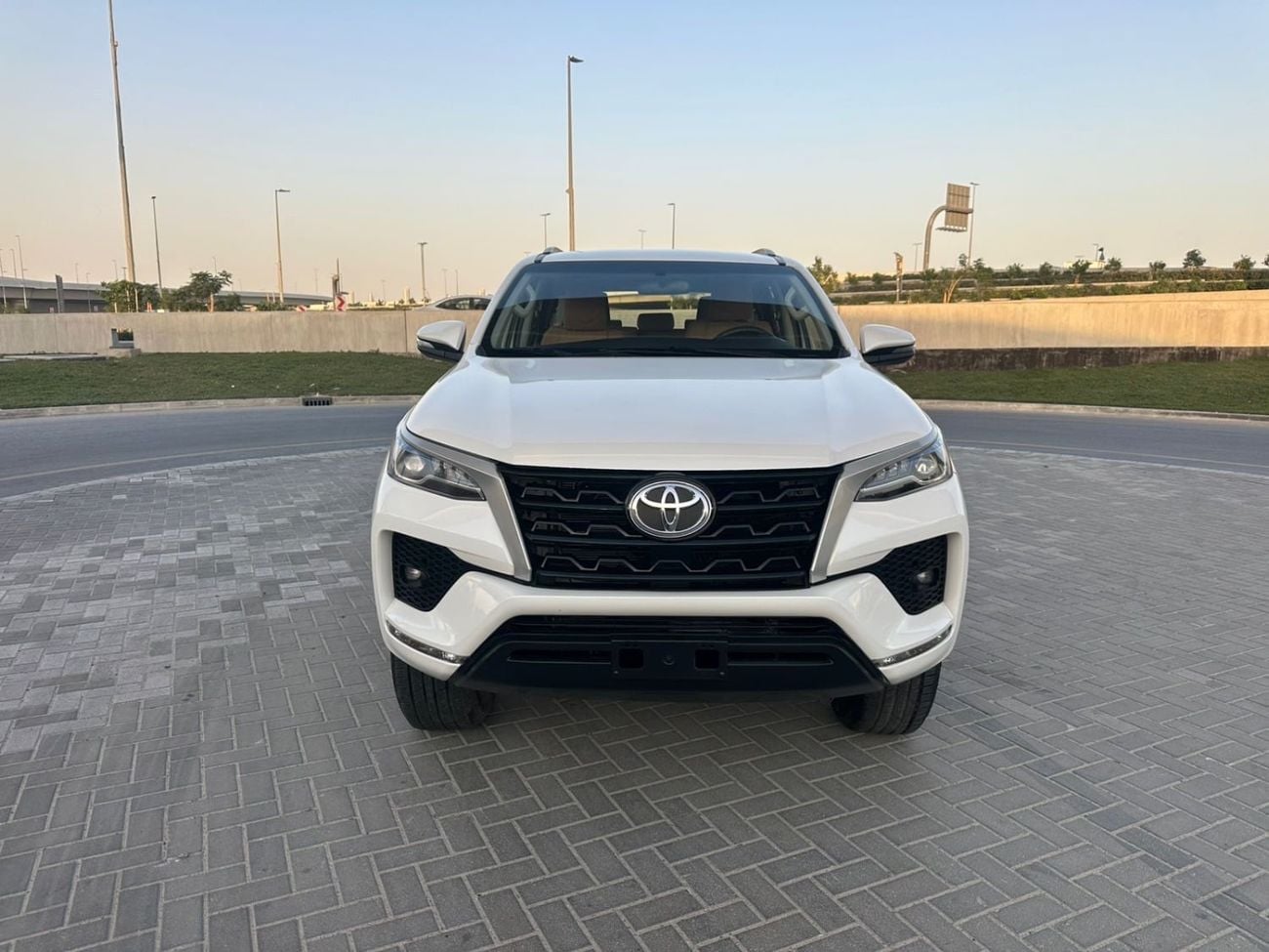 Toyota Fortuner EXR Toyota Fortuner Model 2023 7 seats clean Good condition