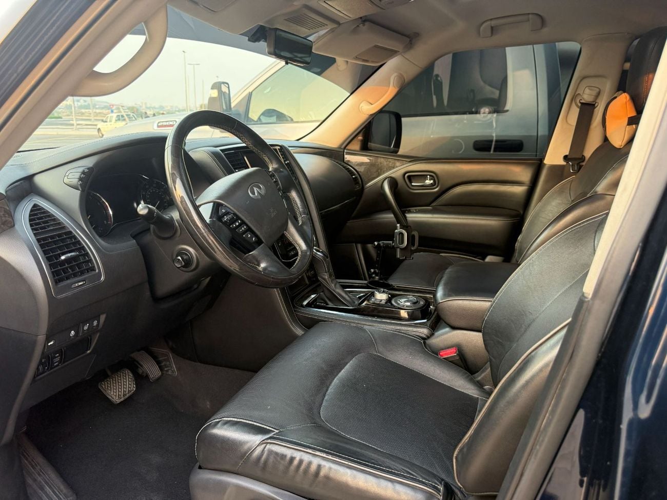 Infiniti QX80 LUXE SENSORY PROACTIVE
