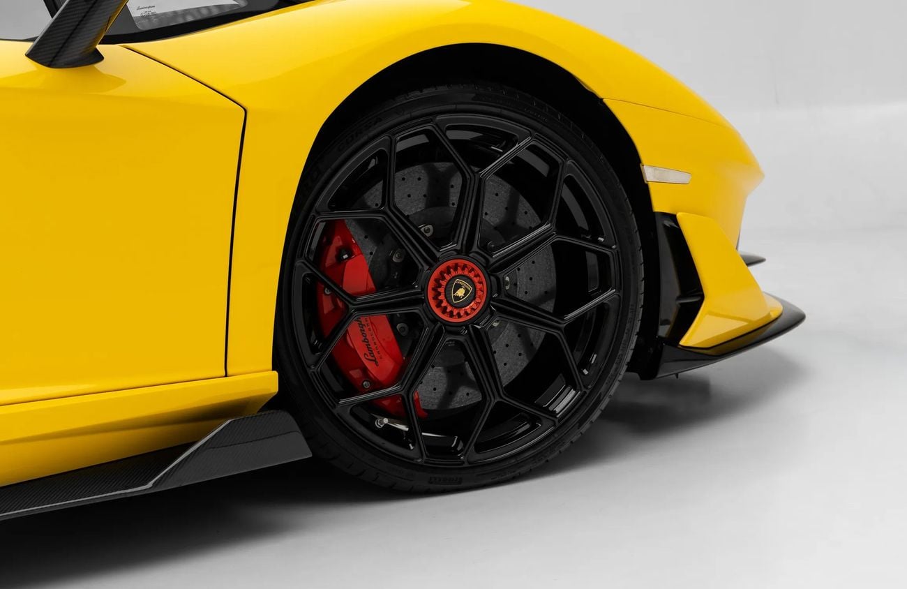 لامبورغيني أفينتادور 6.5L V12 Naturally Aspirated Engine