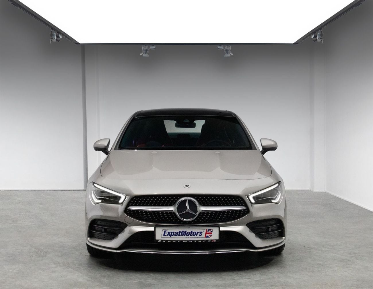 Mercedes Benz CLA250 STANDARD
