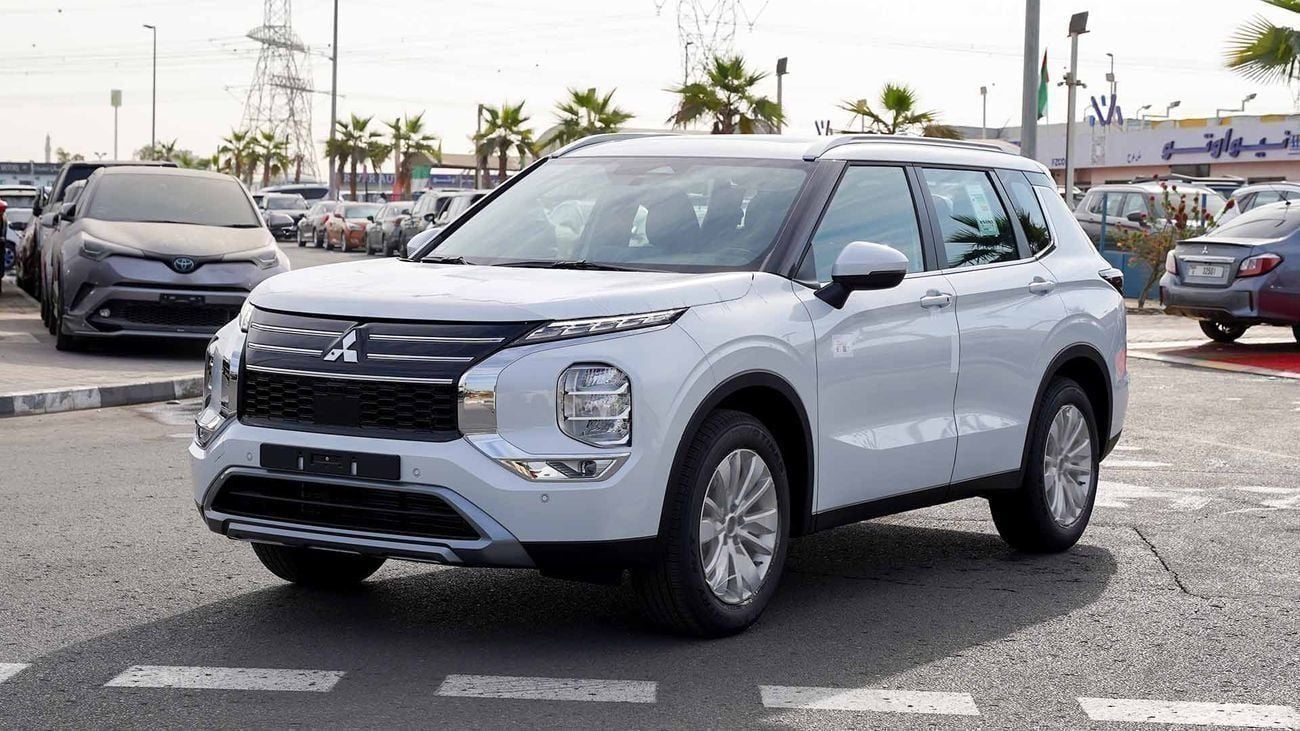 ميتسوبيشي آوتلاندر GLX MIDLINE جديد كلياً 2026 ميتسوبيشي أوتلاندر هاي لاين (GO3) 2.5 لتر | SUV بـ 7 مقاعد | مواصفات GCC