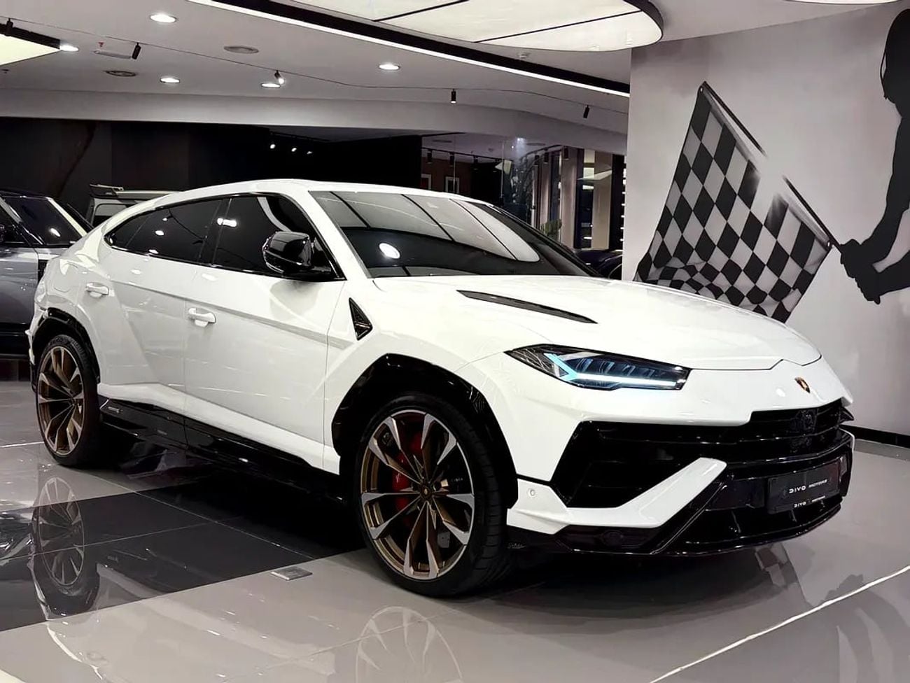 لامبورغيني اوروس S | Japanese Specs | Pristine Condition
