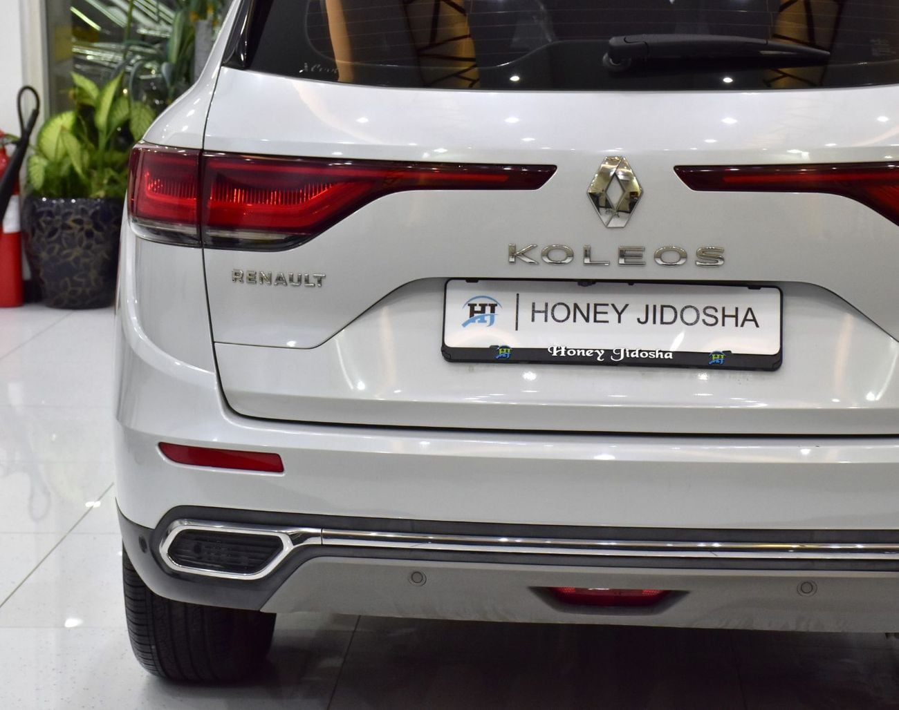 Renault Koleos LE EXCELLENT DEAL for our Renault Koleos 4WD ( 2023 Model ) in White Color GCC Specs