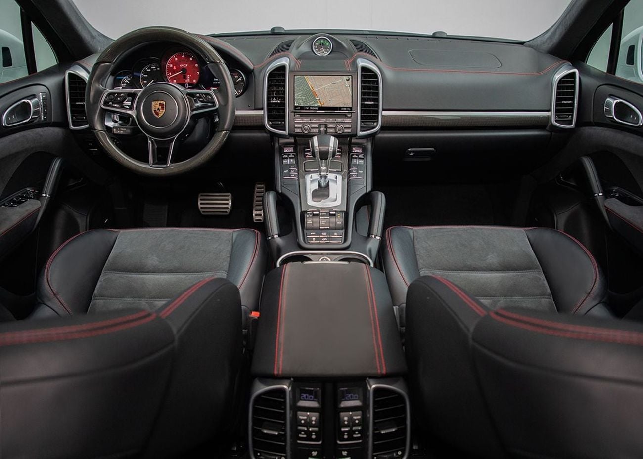 Porsche Cayenne GTS