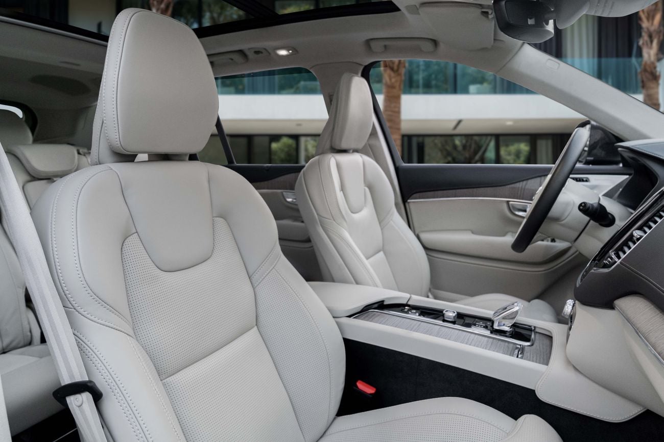 فولفو XC 90 B6 ULTIMATE BRIGHT XC90 B6 Ultimate Bright | 3,134 P.M | 0% Downpayment | 2029 Warranty!