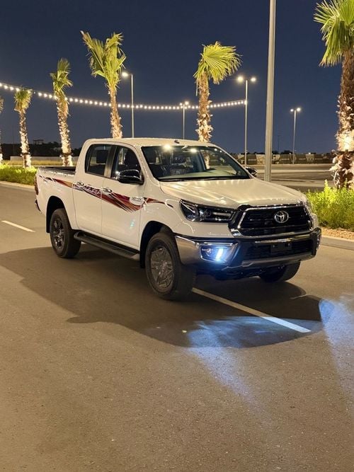 Toyota Hilux GLX 2.7L A/T PETROL 2026 FULL OPTION