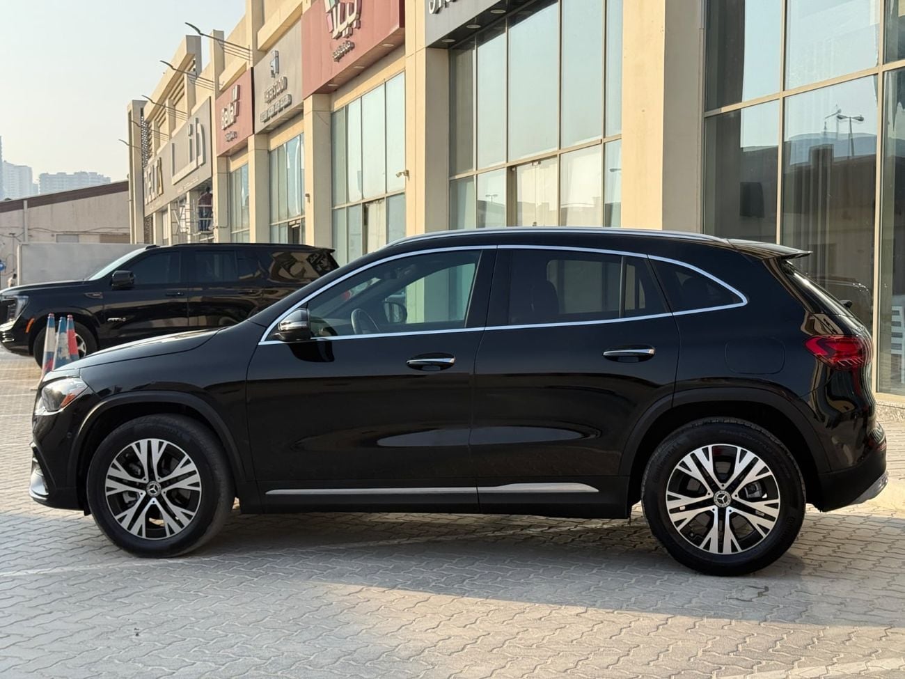 Mercedes Benz GLA 200 STANDARD