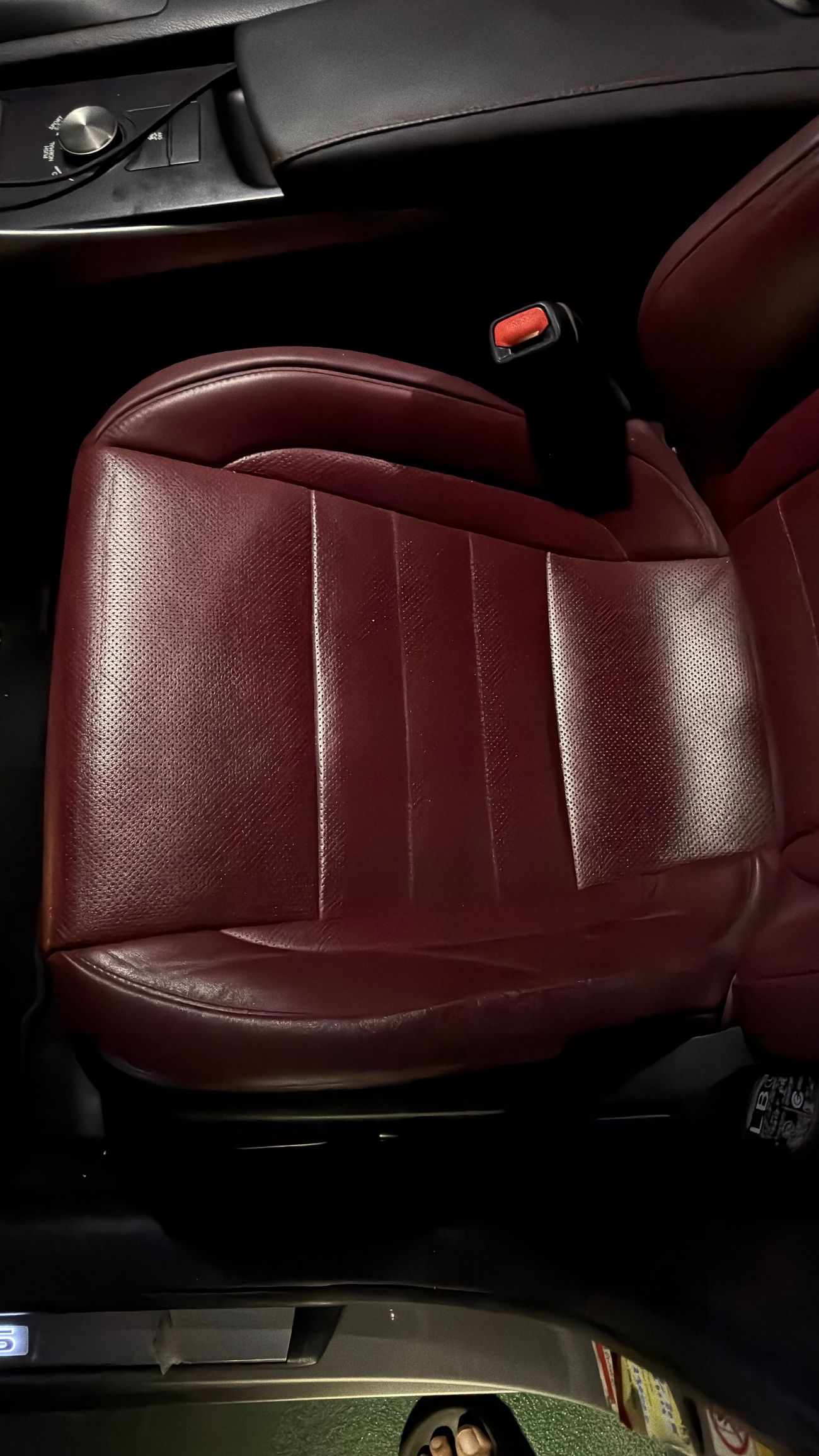 لكزس IS 350 F SPORT PLATINUM