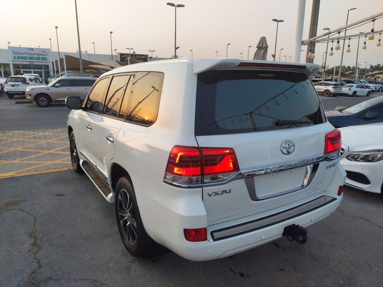 تويوتا لاند كروزر VXR