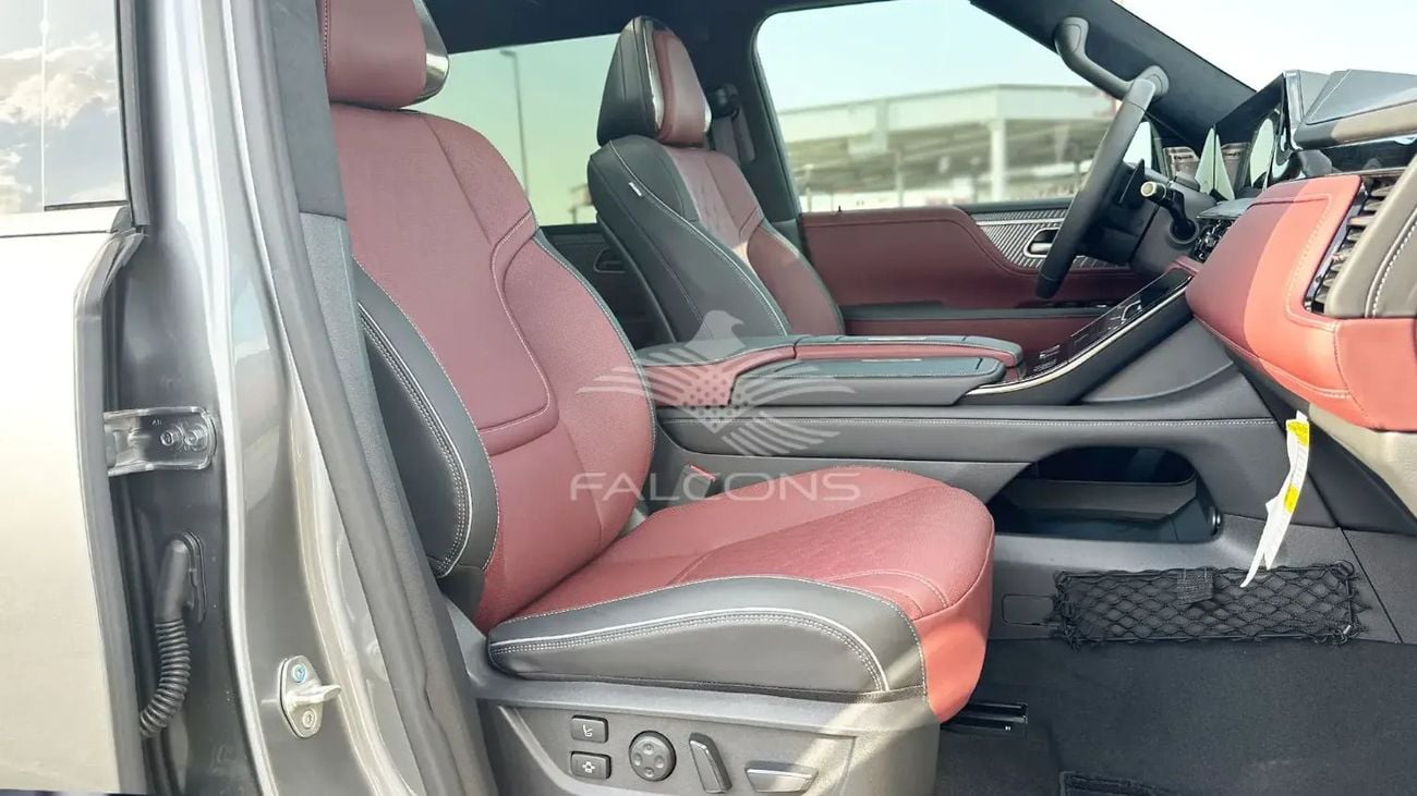 Infiniti QX80 AUTOGRAPH CAPTAIN CHAIRS