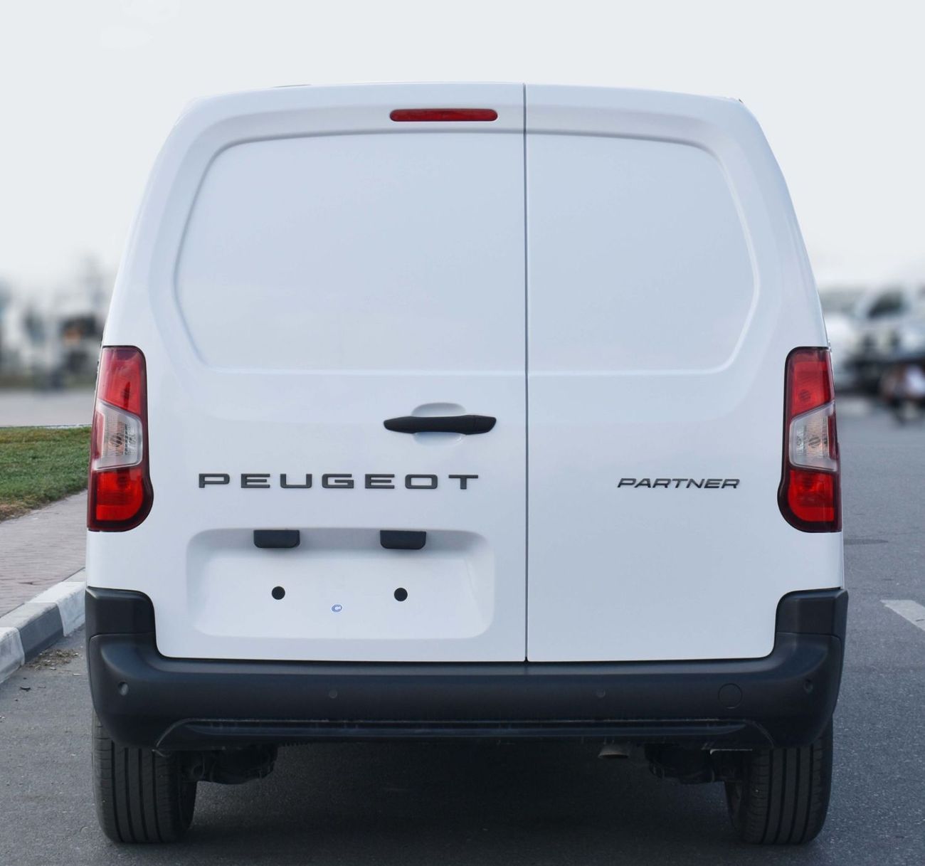 Peugeot Partner LONG PEUGEOT PARTNER 1.6L 2025