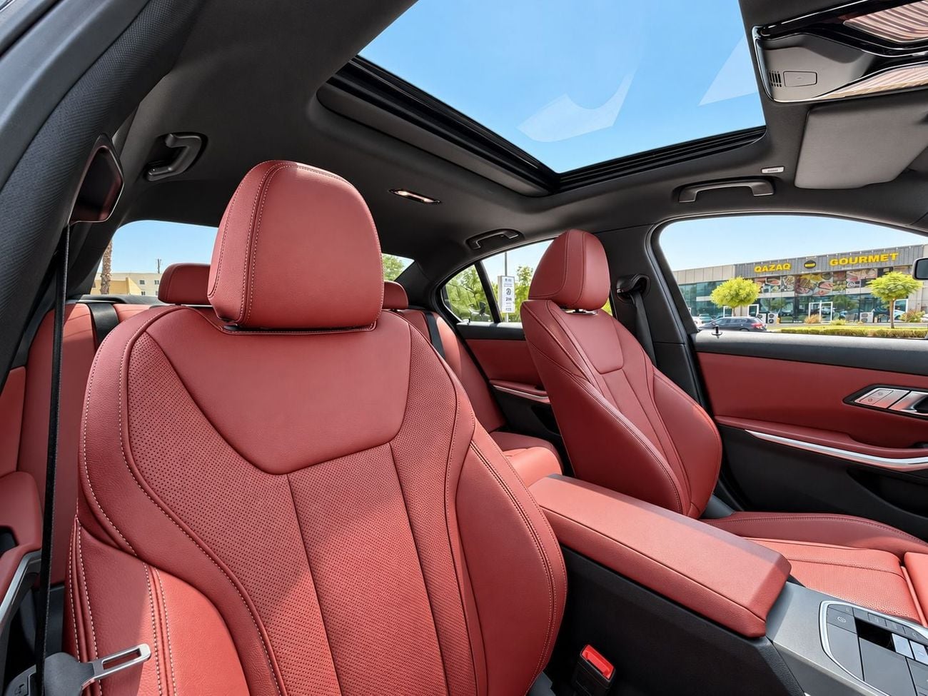 BMW 330i LUXURY M SPORT