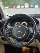 Jaguar XJ 50 - LWB Jaguar XJ 50 / 2019 V6 3.0L GCC Specs | Orginal paint | Accidrnt free | 2Keys | Perfect condition
