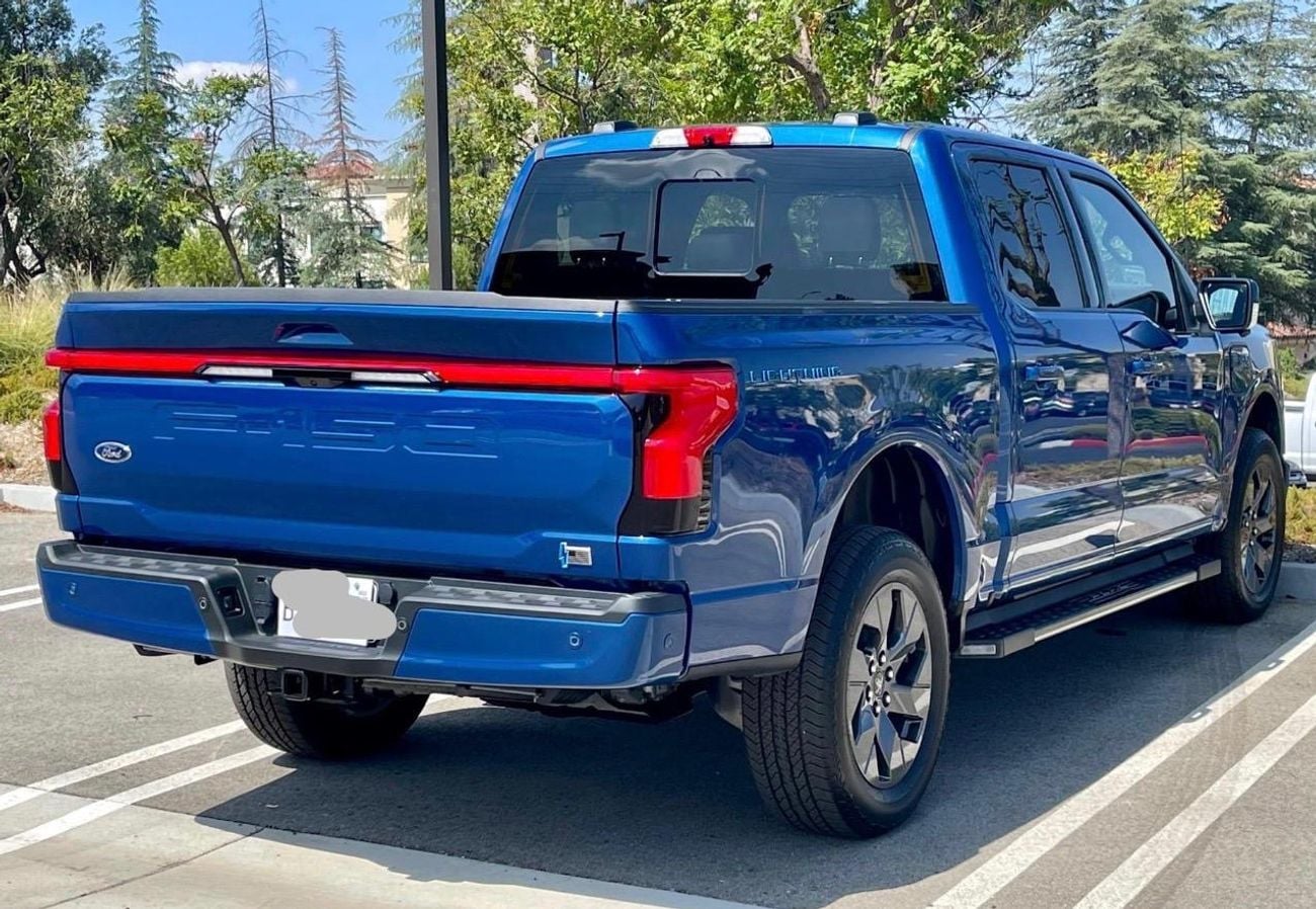 Ford F-150 Lightning Lariat