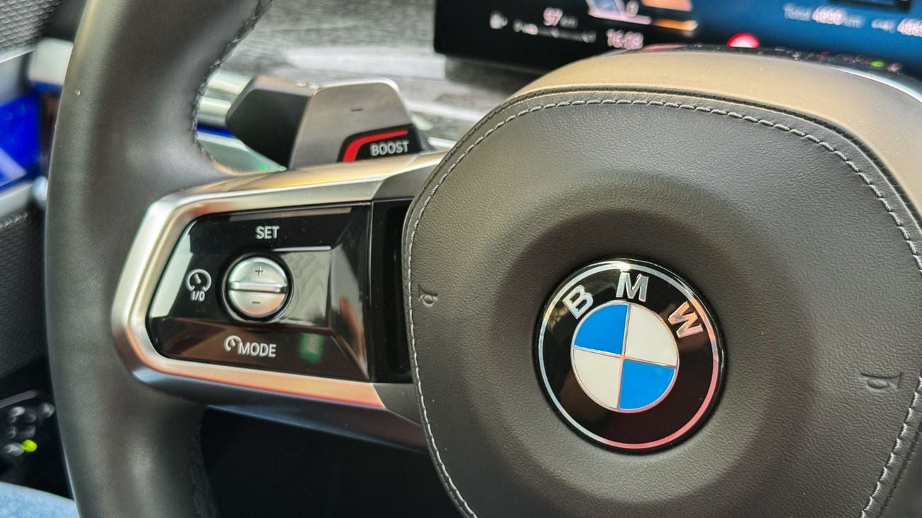 بي أم دبليو 740i إم سبورت 2023 GCC Agency Warranty Full Service History 3.0L Twin Turbo V6