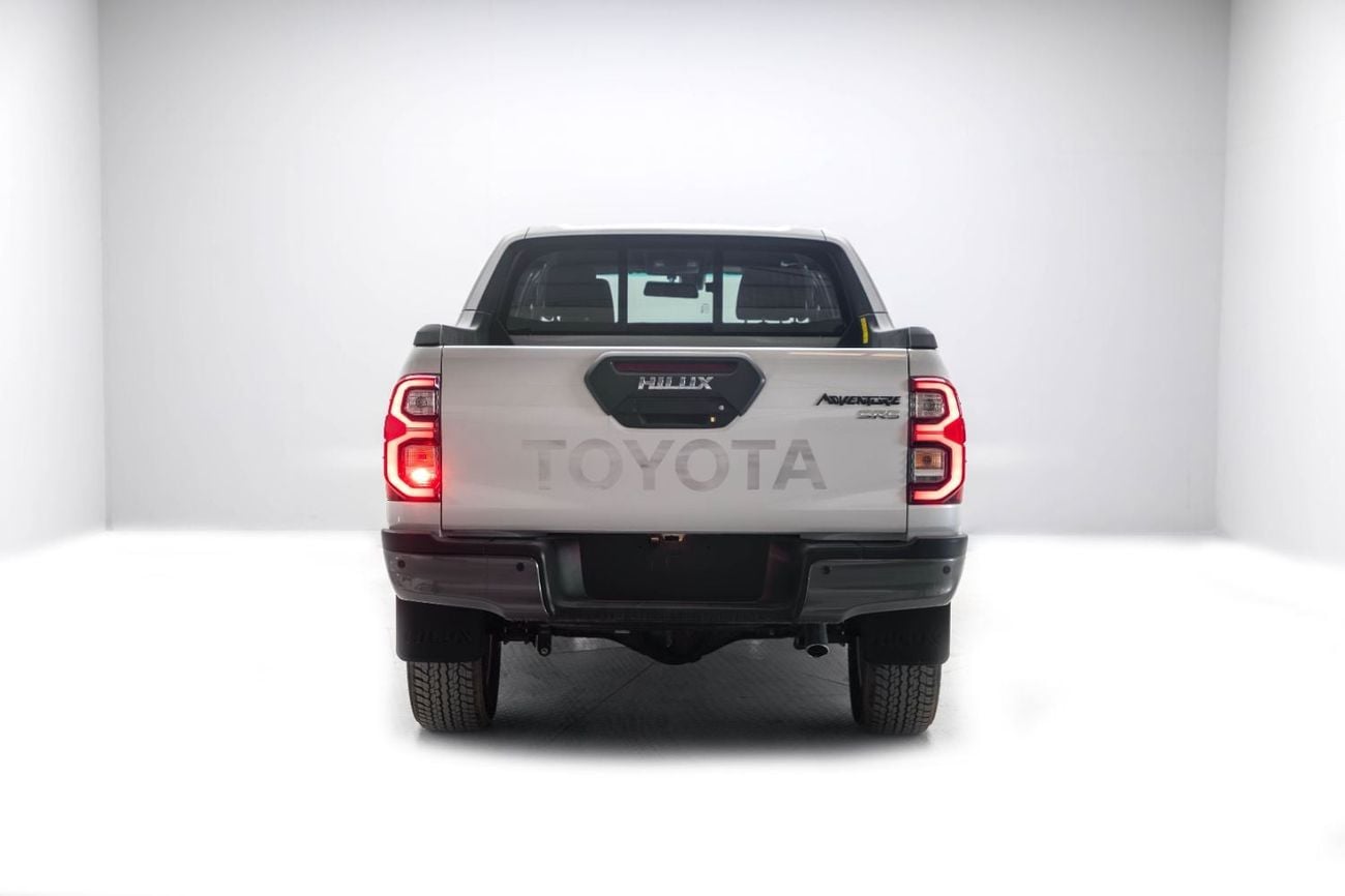 Toyota Hilux ADVENTURE Z 2.8L - PLATINUM WHITE PEAR INSIDE BLACK | EXPORT ONLY