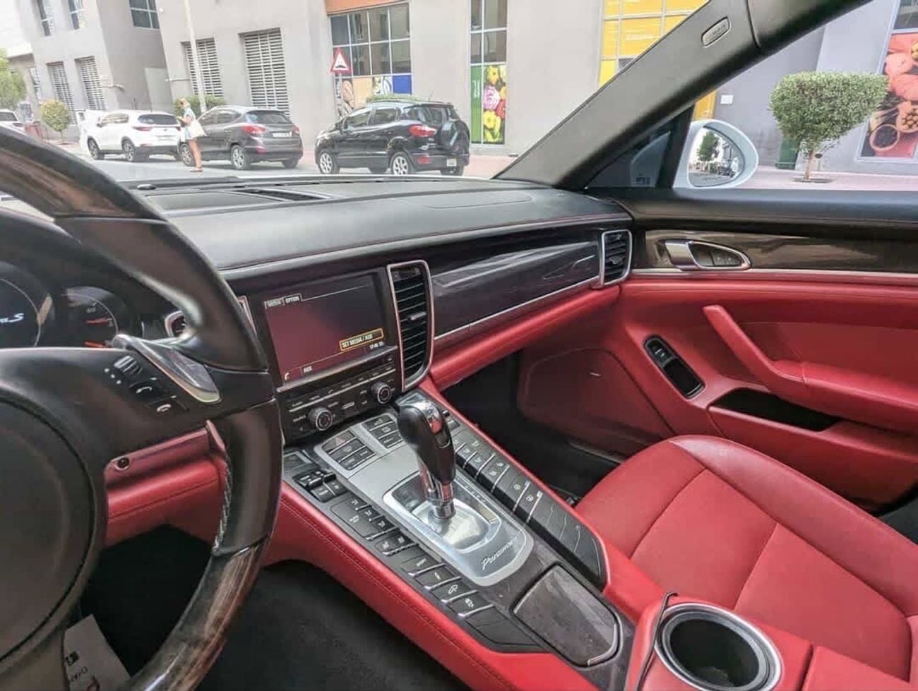 Porsche Panamera S