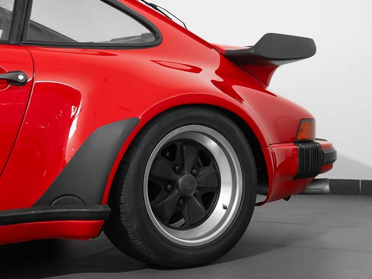 بورش 911 Turbo 1988 Porsche 911 / Perfect Condition / Fully Restored