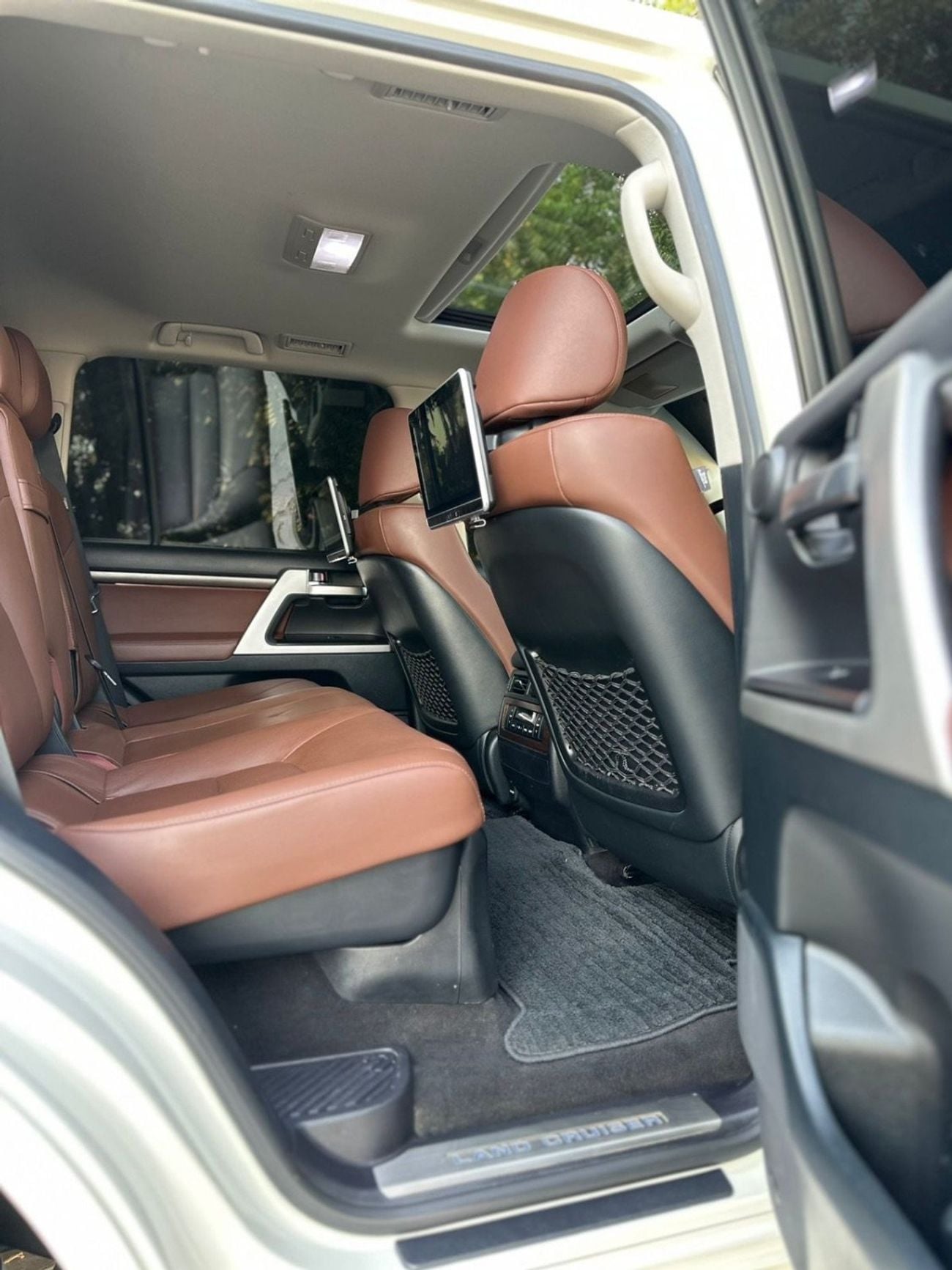 Toyota Land Cruiser VXR