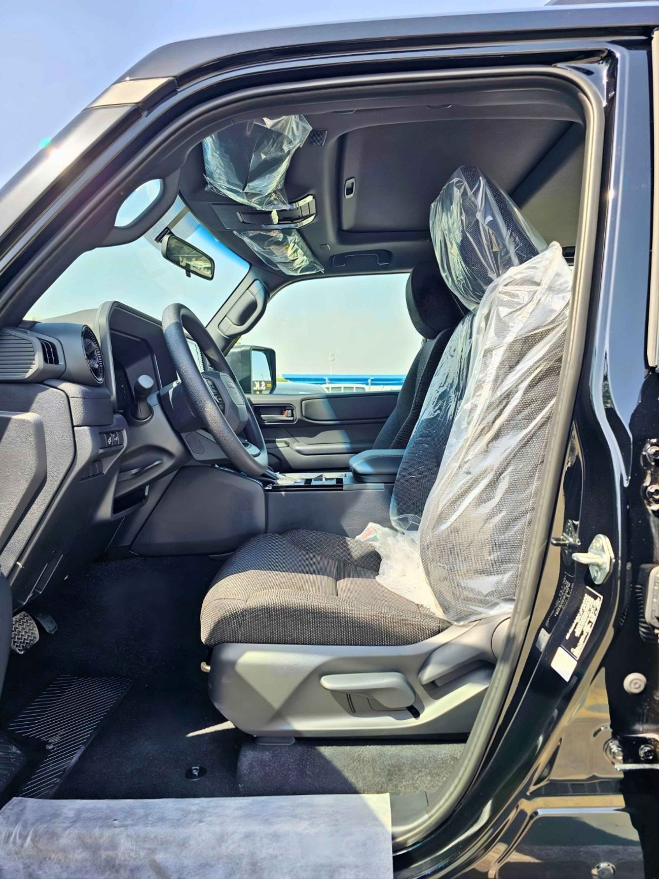 تويوتا برادو ALL ROUNDER TURBO 2.4L PETROL ALL ROUNDER TURBO BASIC / 2.4L PETROL V4 / SUNROOF / DVD+CAMERA / COOL BOX (CODE#PPARS)