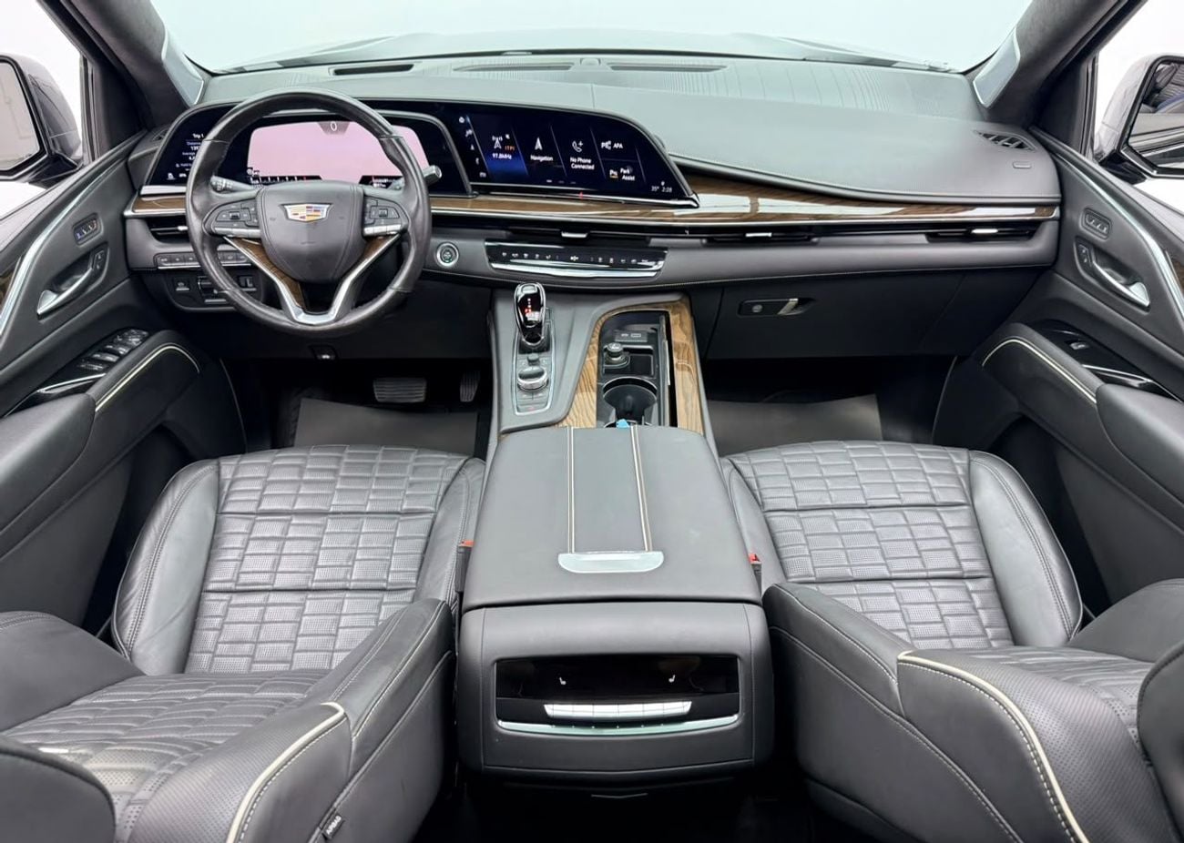 كاديلاك إسكالاد SPORT PLATINUM 2024 Cadillac Escalade Black Edition, 2028 Cadillac Warranty, Pilot Seats, GCC