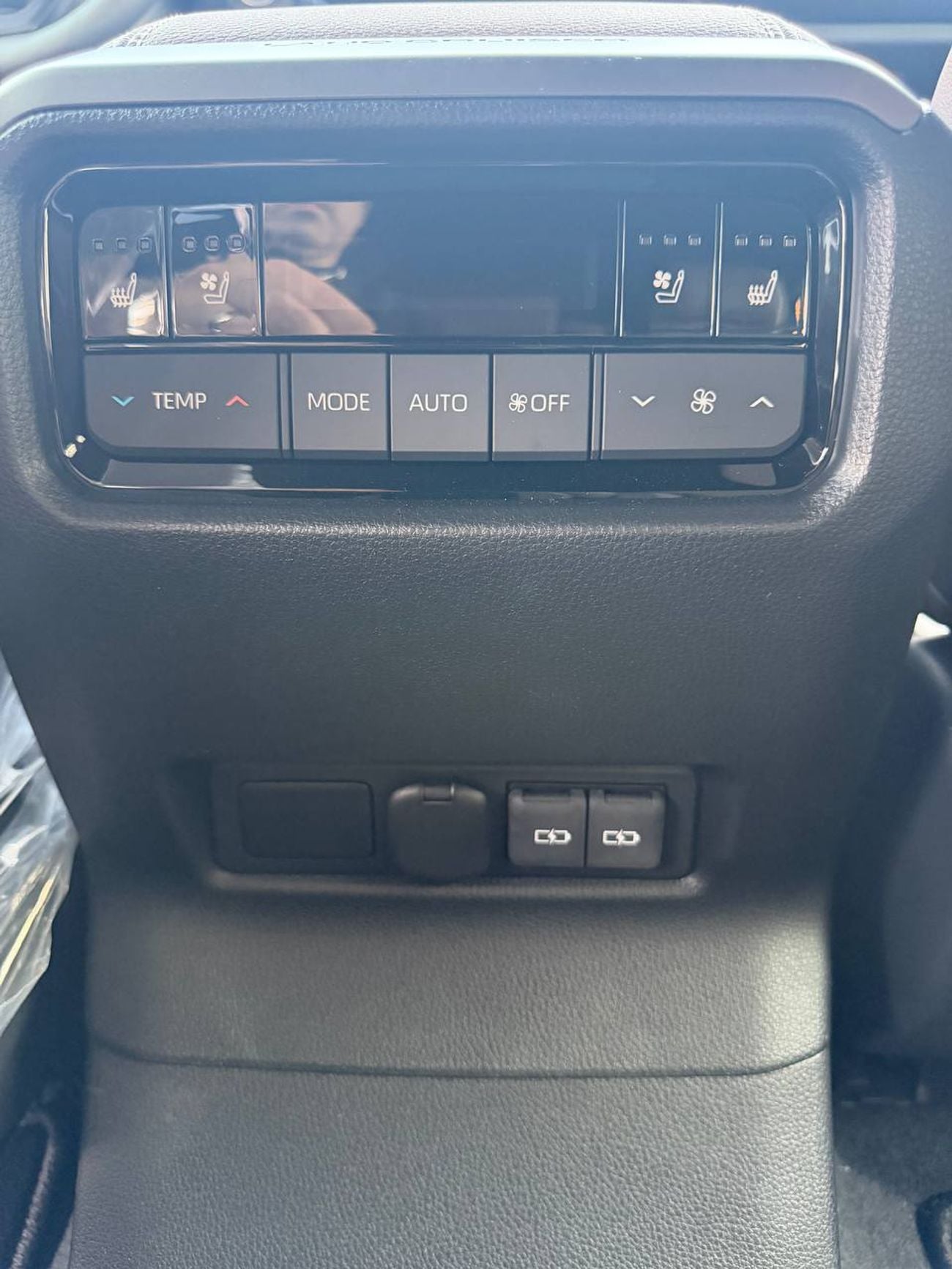 Toyota Land Cruiser VXR 2026 Toyota Prado Adventure – GCC Specs