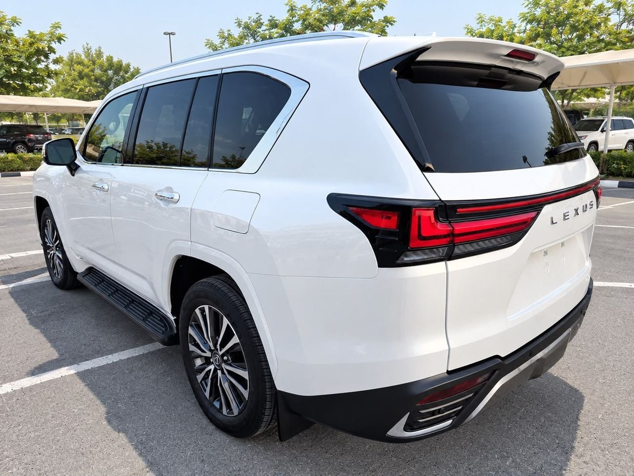 Lexus LX600 SIGNATURE