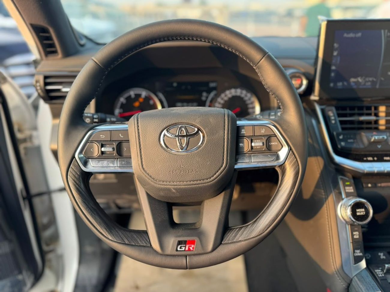 Toyota Land Cruiser GR SPORT