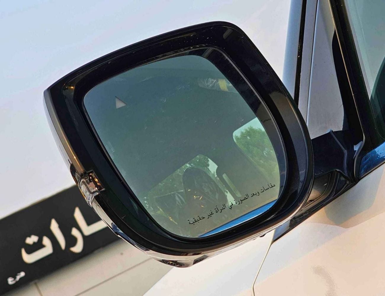 Nissan Patrol LE PLATINUM TURBO DUAL TONE || 3.5 V6 PETROL / FULL OPTION WITH RR ENTERTAINMENT SCREEN