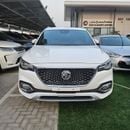 أم جي HS LUXURY