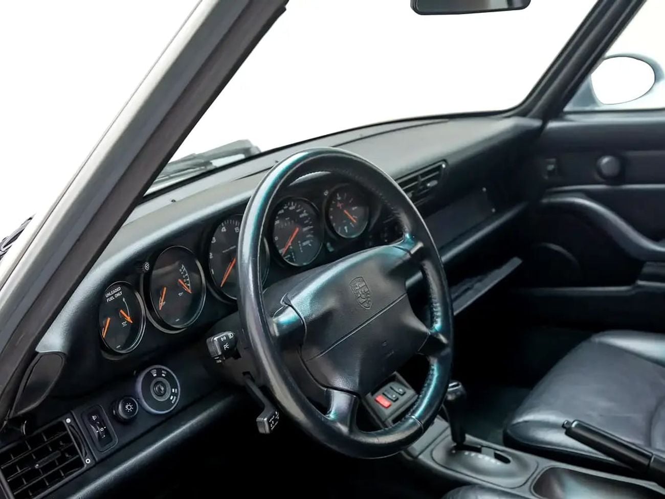 Porsche 911 CARRERA