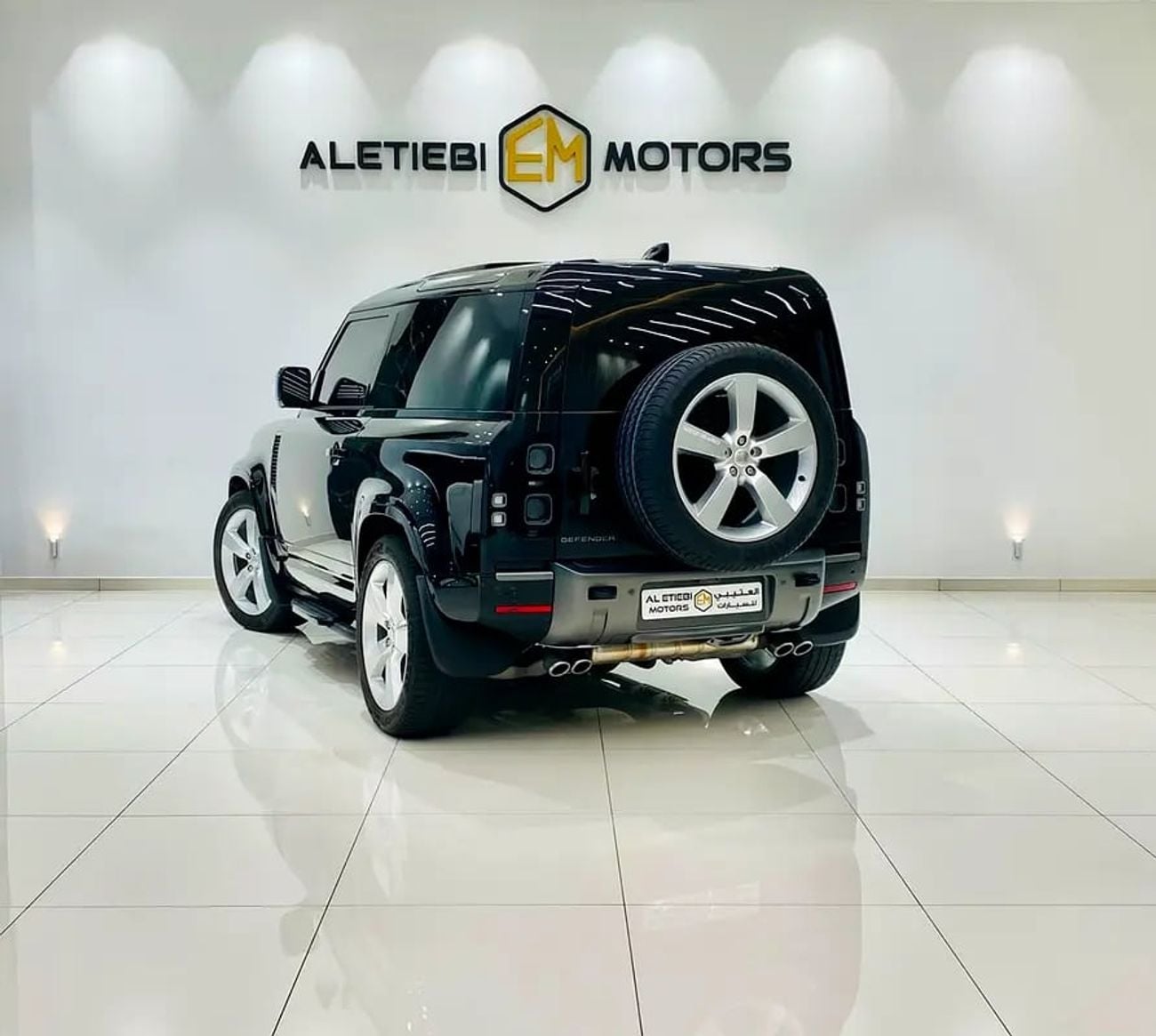 لاند روفر ديفندر 90 V8 Edition P525 - European Specs