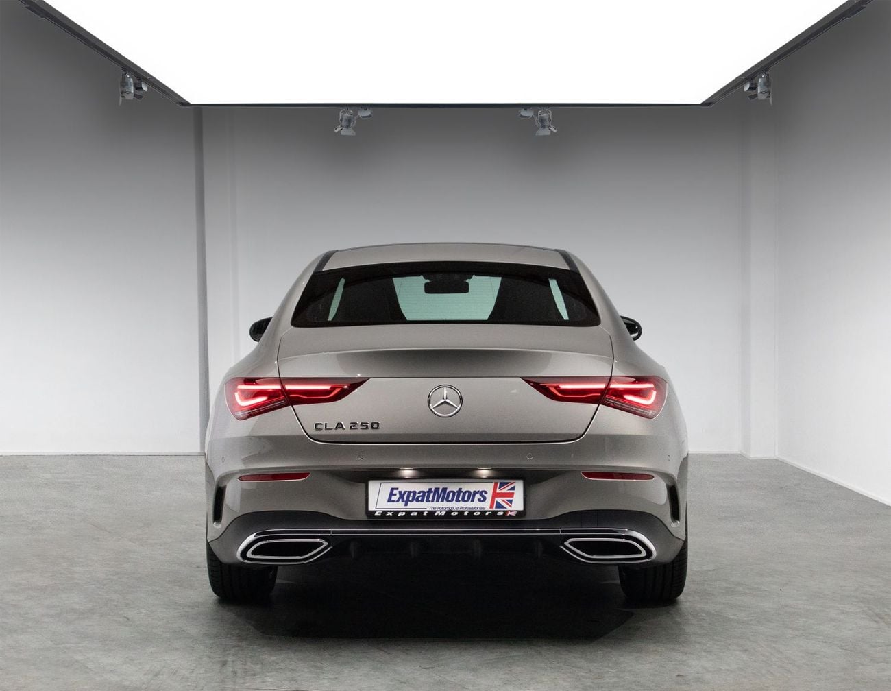 Mercedes Benz CLA250 STANDARD