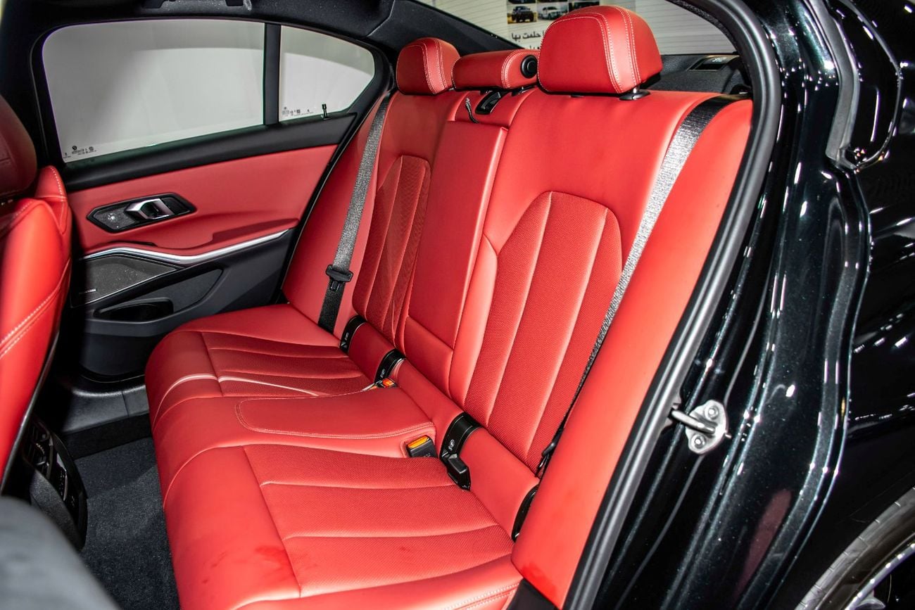 BMW 318i LUXURY M SPORT PACKAGE