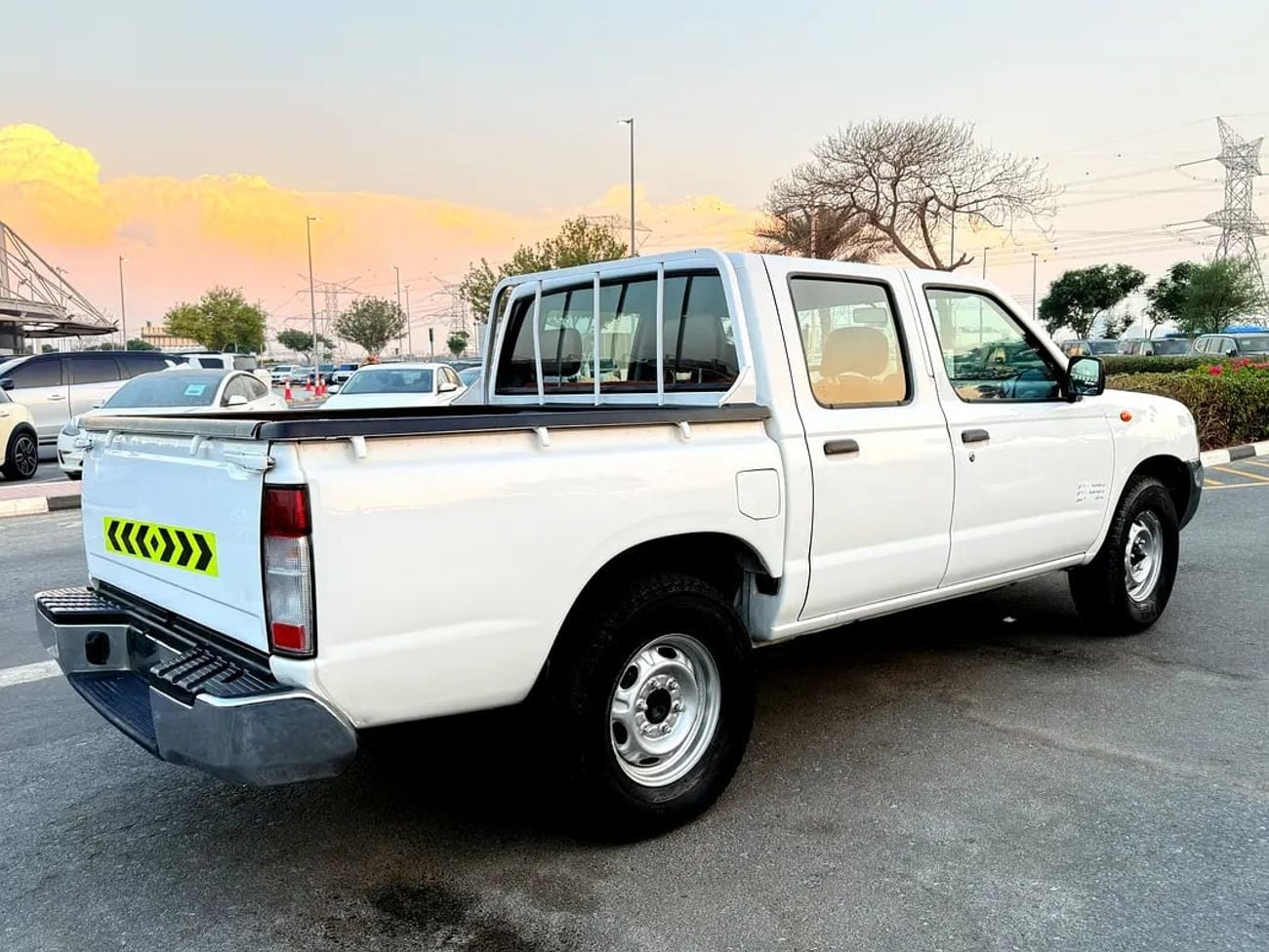 Nissan Pick Up STANDARD Double Cab GCC Specs