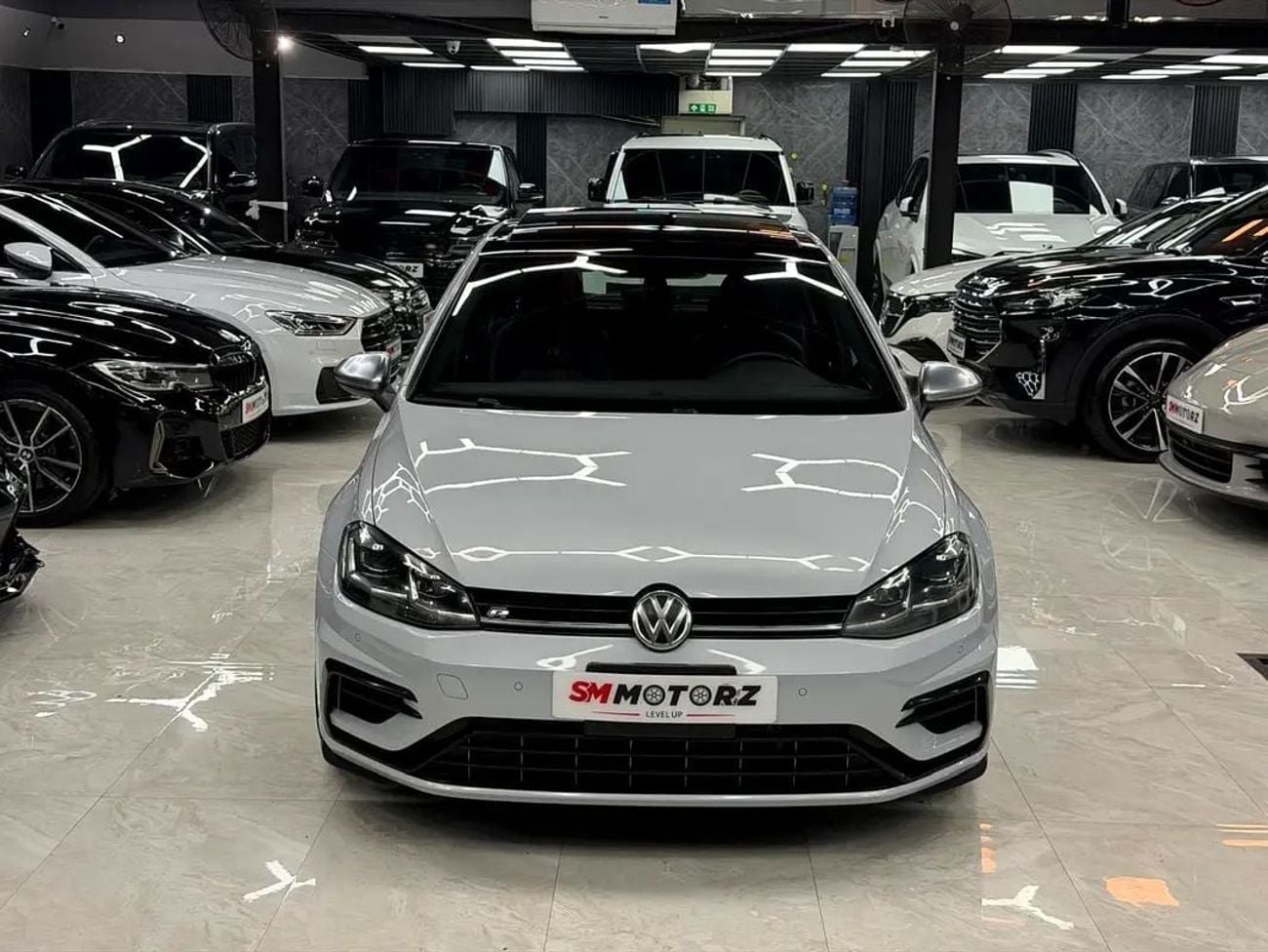 Volkswagen Golf R SEL